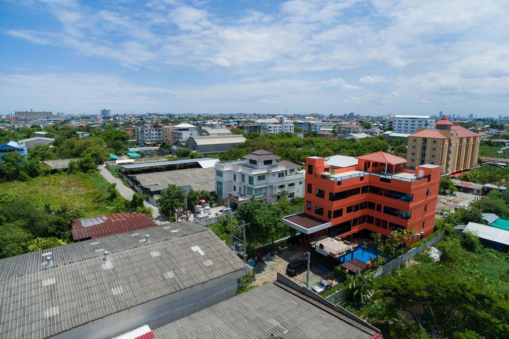 Готель Thongtara House Boutique Srinakarin Бангкок Екстер'єр фото