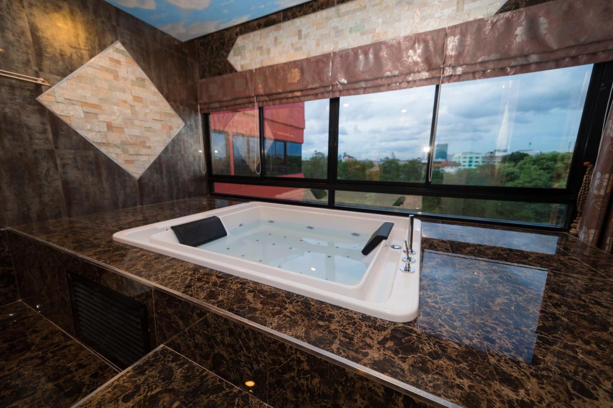 Готель Thongtara House Boutique Srinakarin Бангкок Номер фото