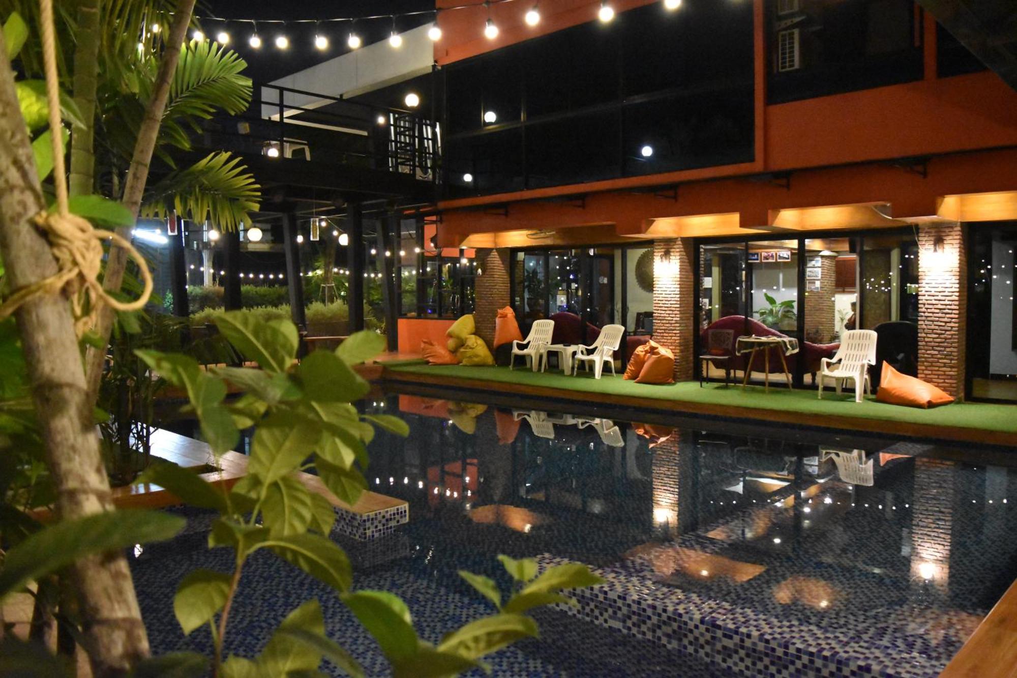 Готель Thongtara House Boutique Srinakarin Бангкок Екстер'єр фото