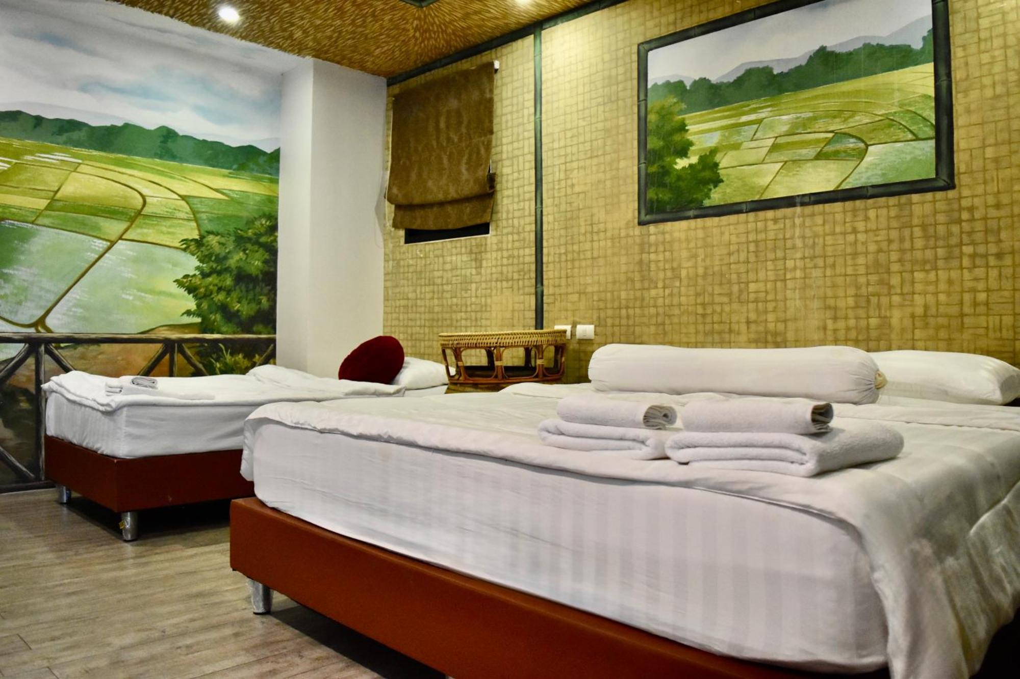 Готель Thongtara House Boutique Srinakarin Бангкок Екстер'єр фото