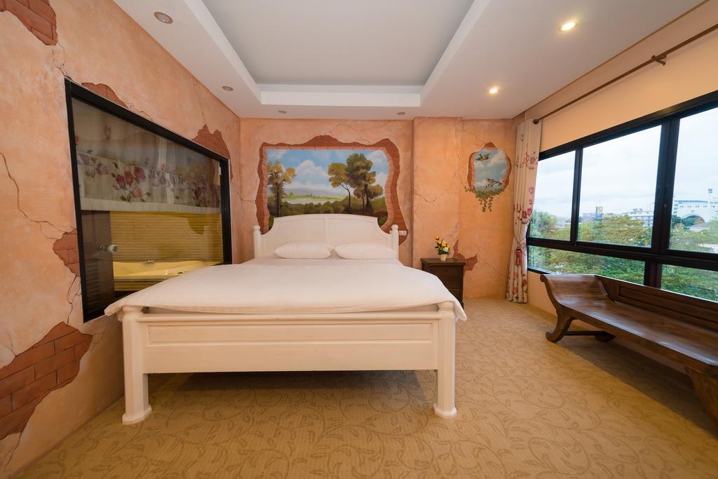 Готель Thongtara House Boutique Srinakarin Бангкок Номер фото