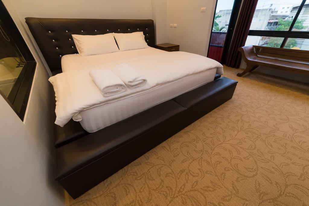 Готель Thongtara House Boutique Srinakarin Бангкок Номер фото