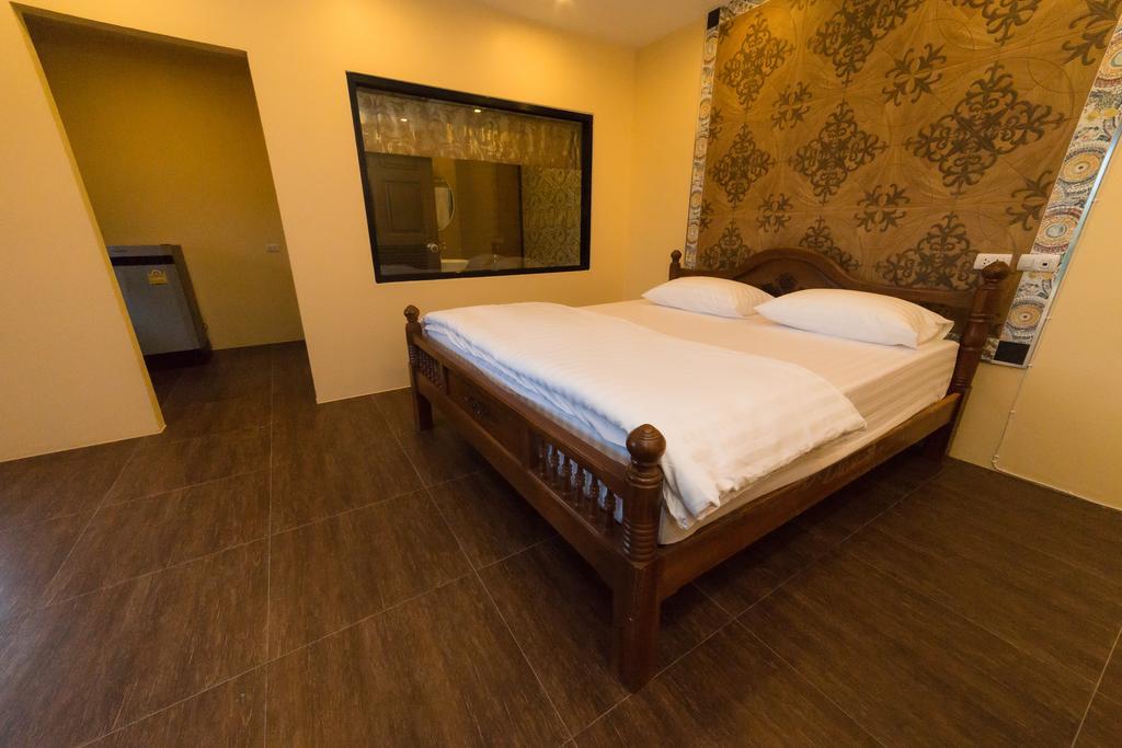 Готель Thongtara House Boutique Srinakarin Бангкок Номер фото