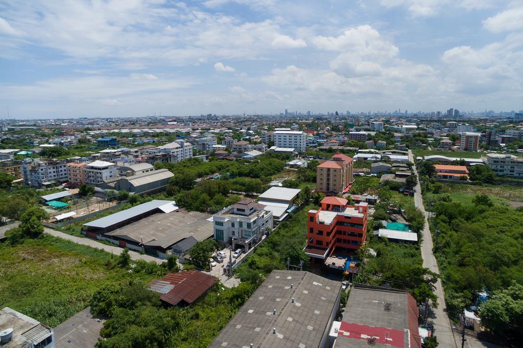 Готель Thongtara House Boutique Srinakarin Бангкок Екстер'єр фото